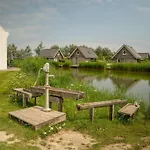 Comfortable Holiday Home, 700 M From The Beach