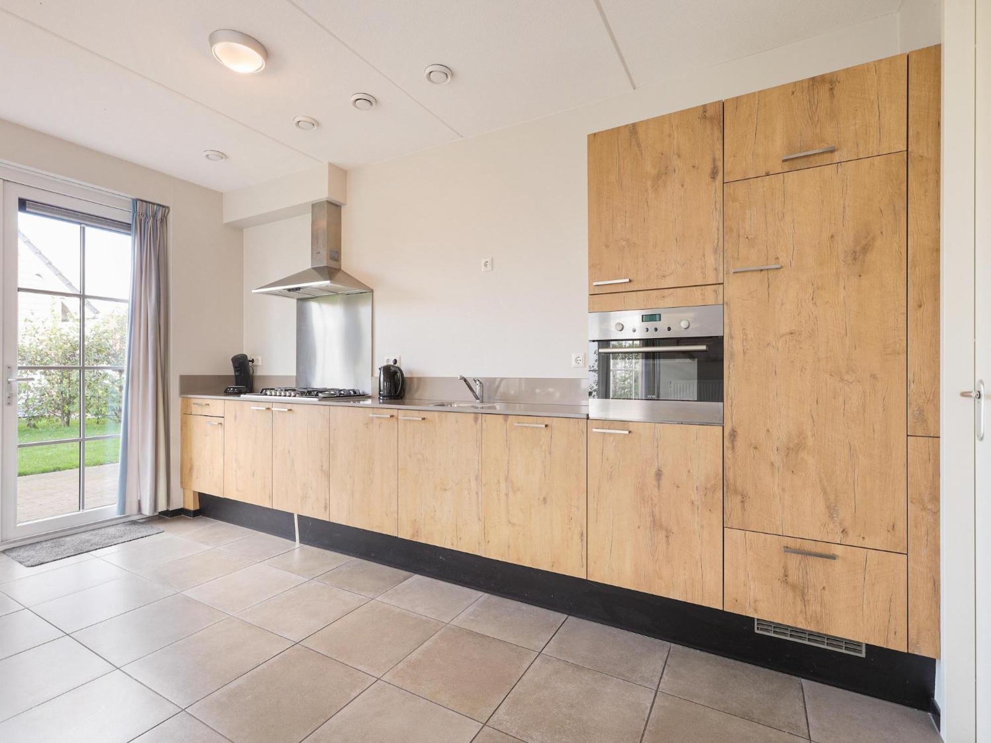 Vakantiehuis Comfortable Home, 700 M From The